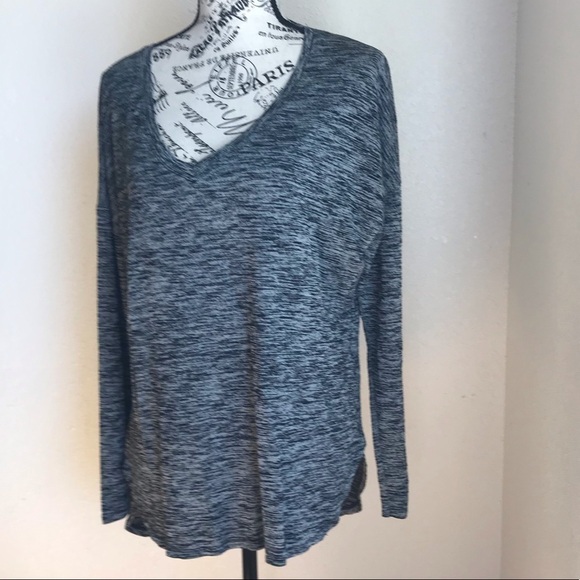 Rock & Republic top - Picture 2 of 6